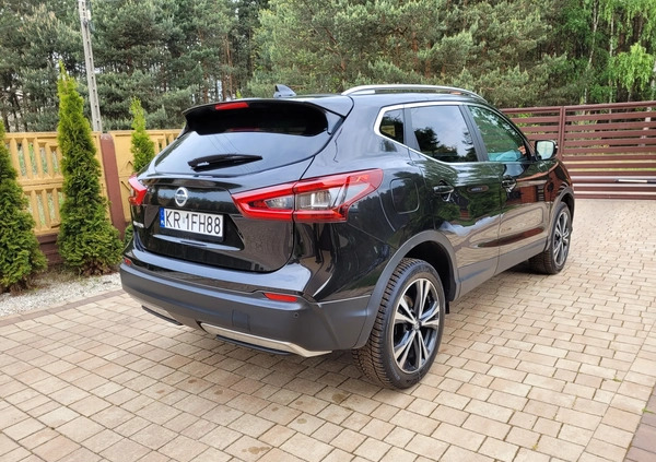 Nissan Qashqai cena 58900 przebieg: 179000, rok produkcji 2017 z Częstochowa małe 92